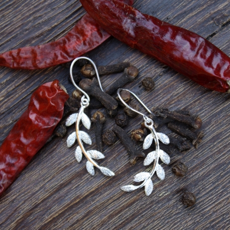 Pendientes largos de plata Ear